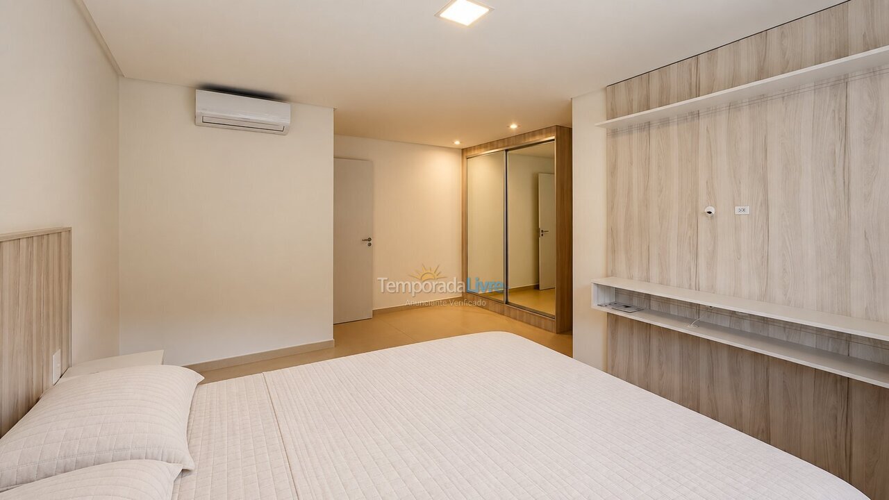 Apartamento para aluguel de temporada em Bombinhas (Praia de Bombas)