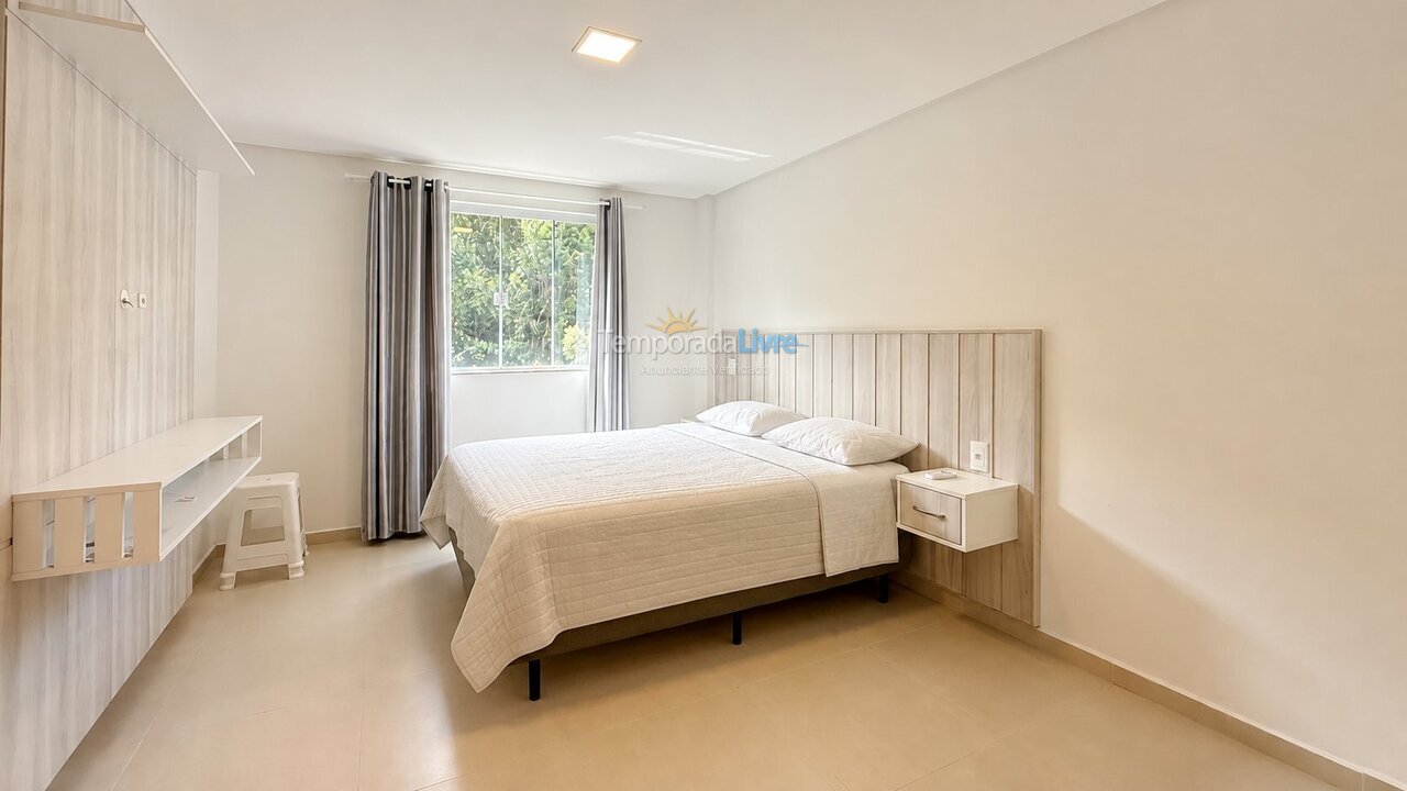 Apartamento para aluguel de temporada em Bombinhas (Praia de Bombas)