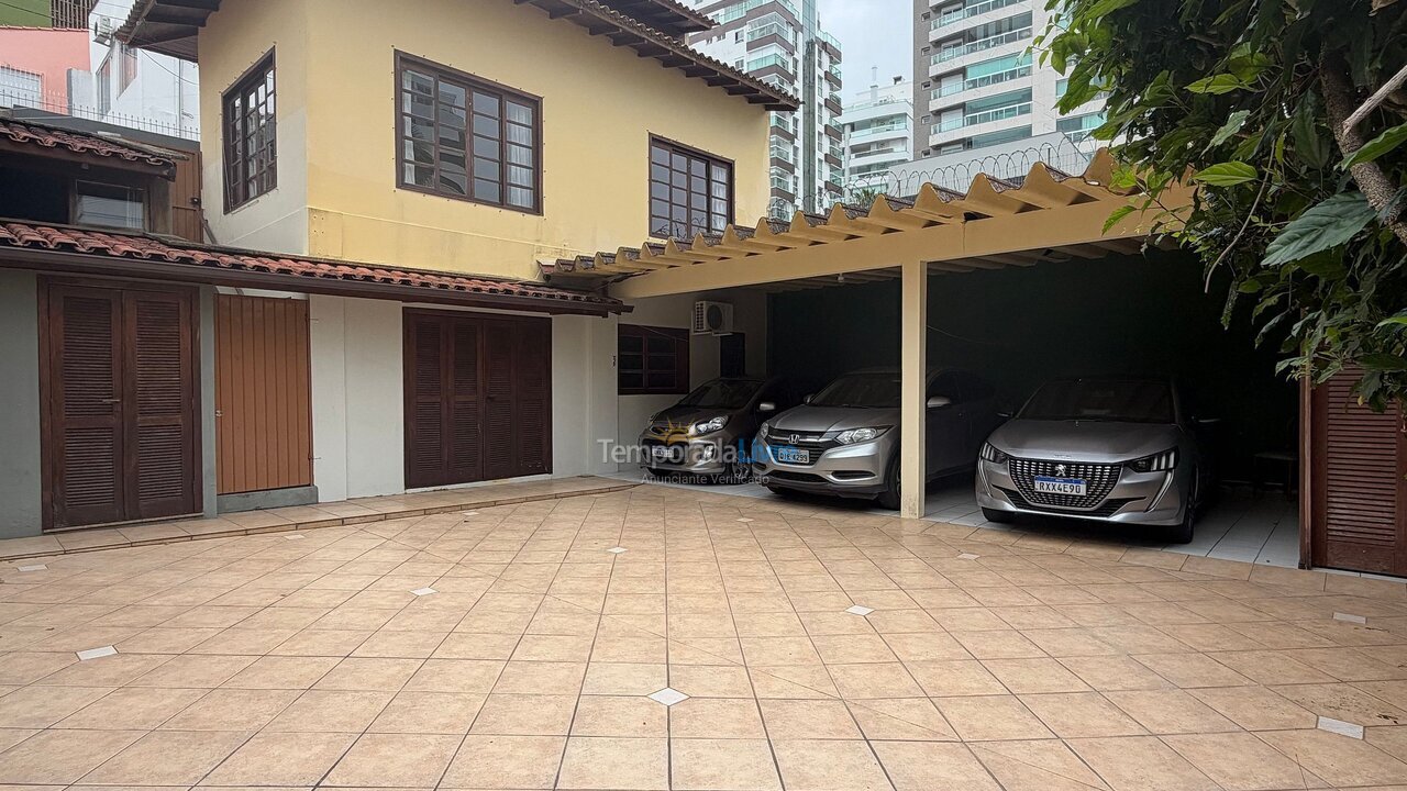 Apartamento para aluguel de temporada em Florianópolis (Centro)