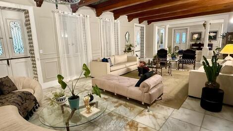 MANSÃO CENTENÁRIA EM MEIO A FLORESTA - Eventos e hospedagem