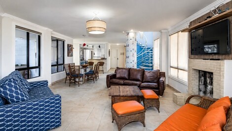 House by the sea for Vacation Rental in Bombinhas - SC.