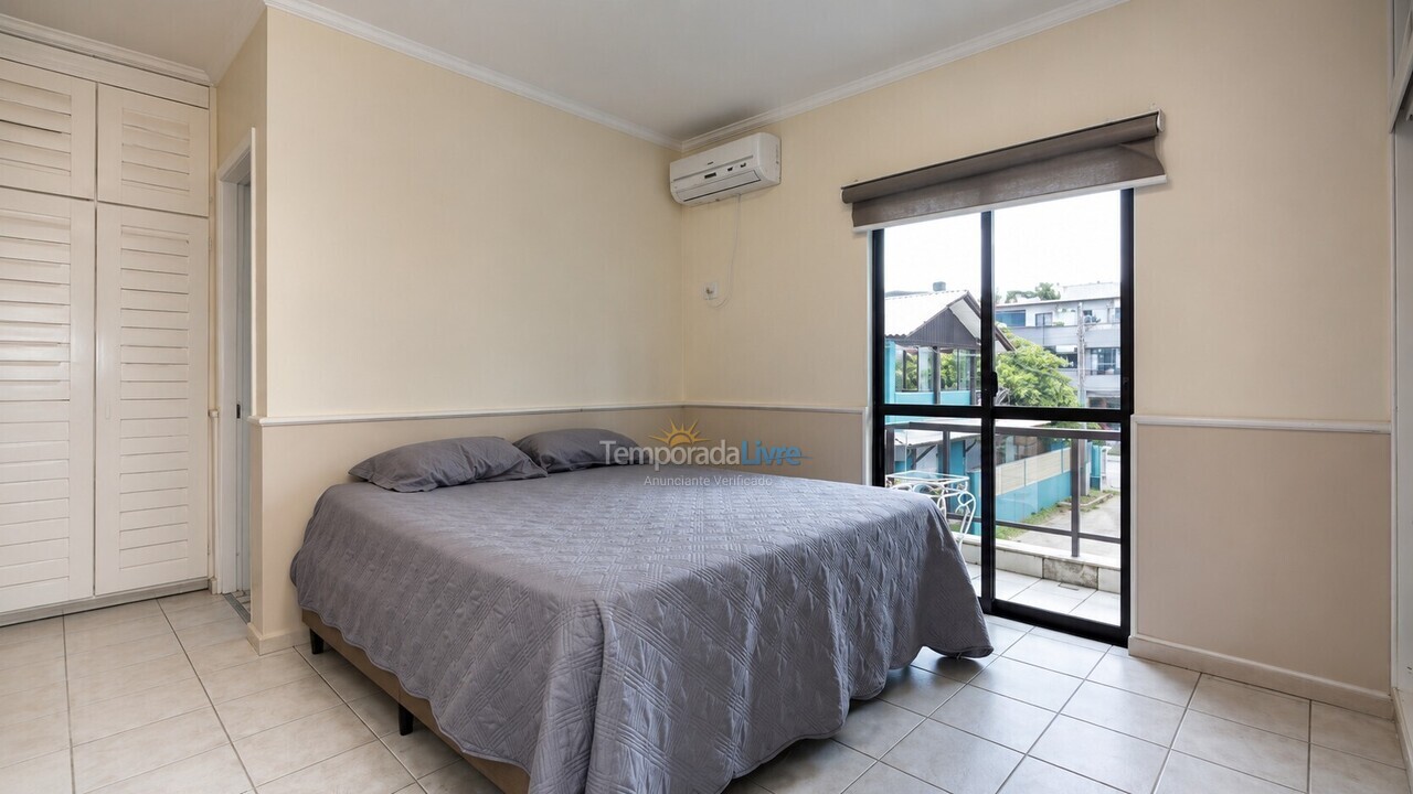 House for vacation rental in Bombinhas (Praia de Bombas)