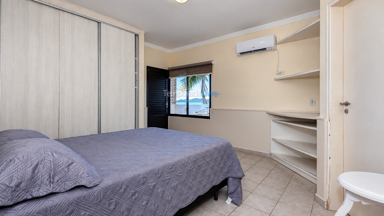 House for vacation rental in Bombinhas (Praia de Bombas)