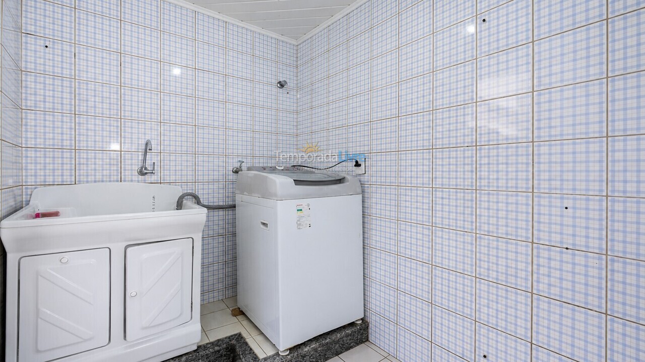 House for vacation rental in Bombinhas (Praia de Bombas)