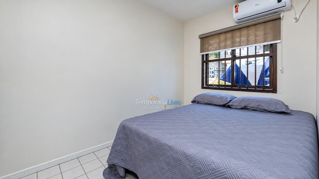 House for vacation rental in Bombinhas (Praia de Bombas)