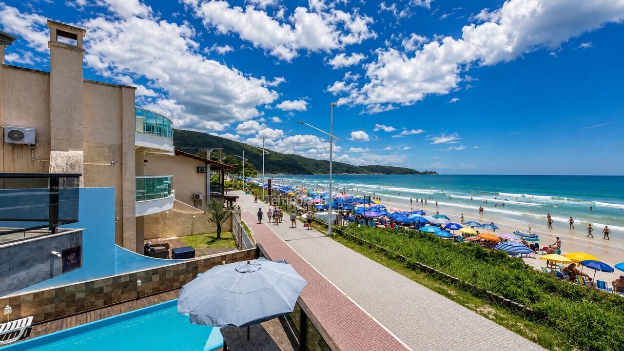 House for vacation rental in Bombinhas (Praia de Bombas)