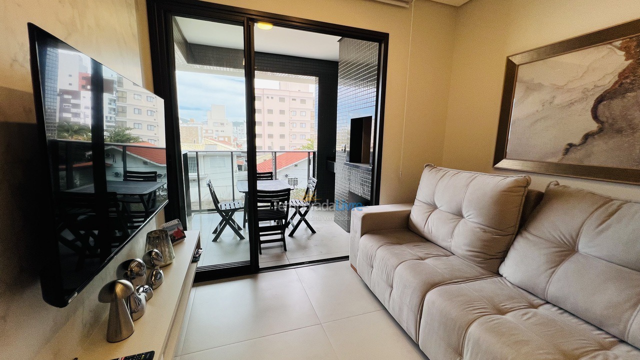 Apartamento para aluguel de temporada em Governador Celso Ramos (Praia de Palmas)