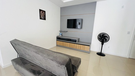 Aluga-se Apartamento Com 02 Dormitórios, Praia De Palmas