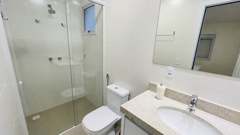 Aluga-se Apartamento Com 02 Dormitórios, Praia De Palmas