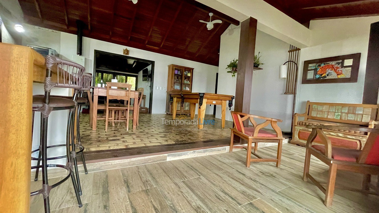 House for vacation rental in Garopaba (Praia da Ferrugem)