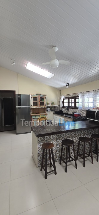 Casa para aluguel de temporada em São Sebastião (Juquehy)