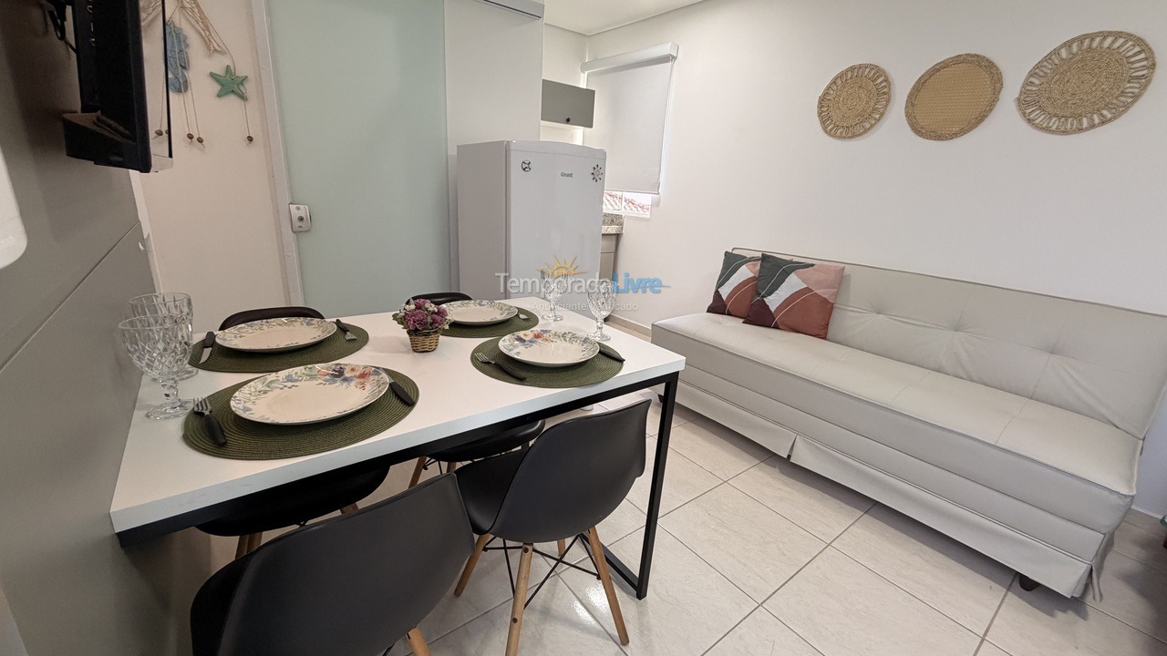 Apartamento para aluguel de temporada em Bombinhas (Praia de Canto Grande Mar de Fora)