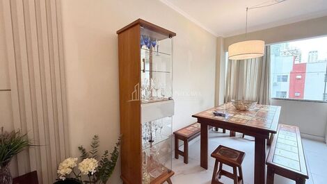 Vacation rental: 2 bedrooms, Avenida Brasil, Balneário Camboriú