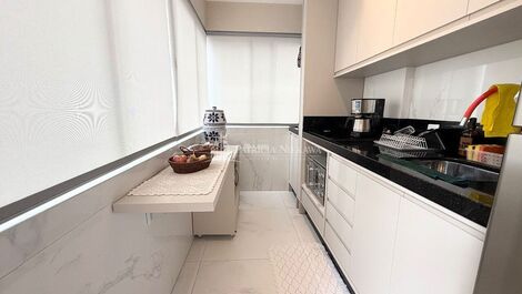 Vacation rental: 2 bedrooms, Avenida Brasil, Balneário Camboriú