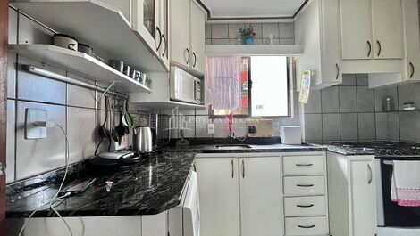 Vacation rental, 3 bedrooms, one block from the beach, Balneário Camboriú.