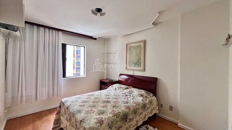 Vacation rental, 3 bedrooms, one block from the beach, Balneário Camboriú.
