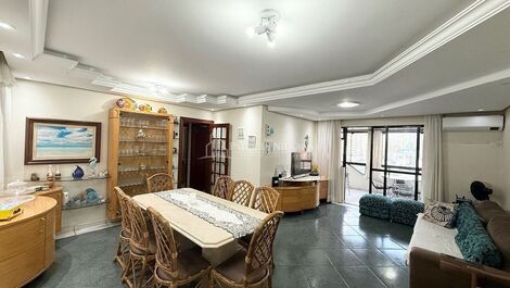 Vacation rental, 3 bedrooms, Balneário Camboriú