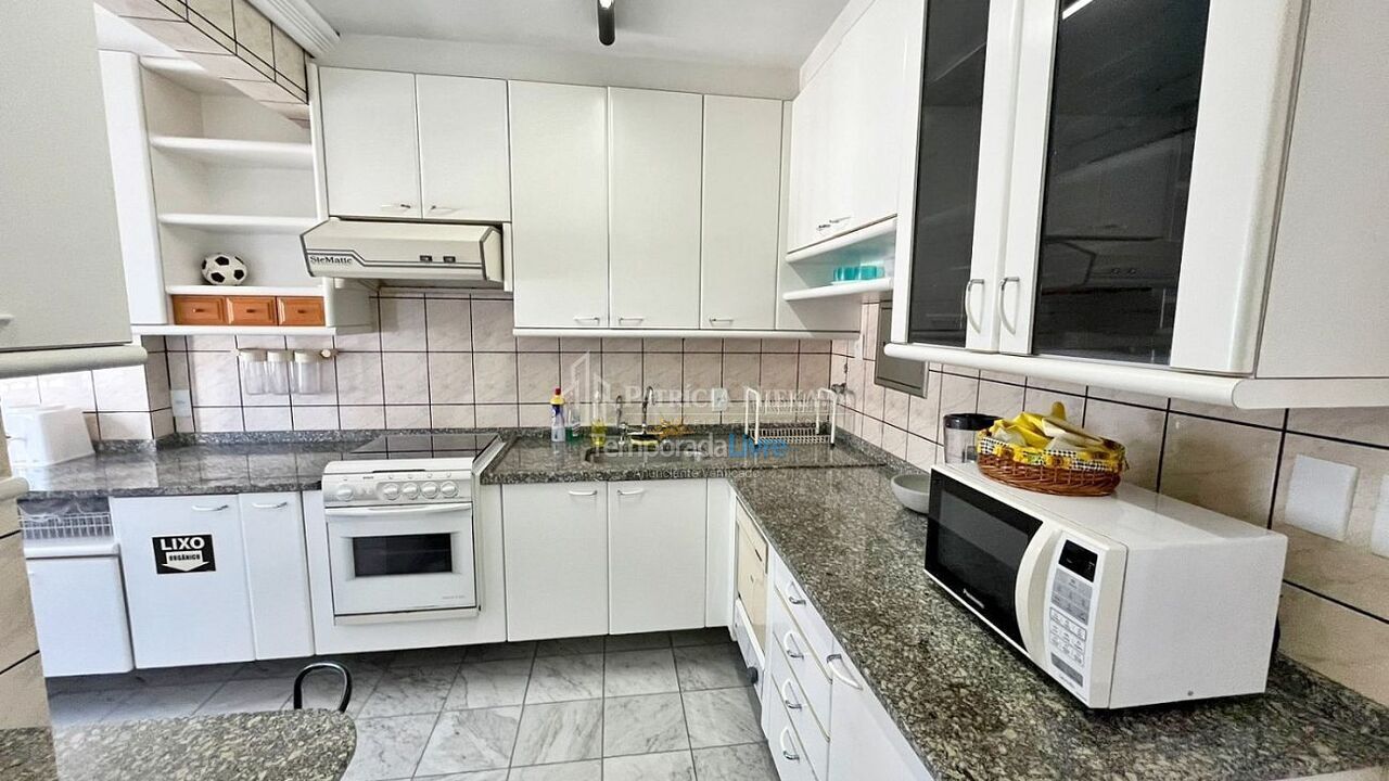Apartamento para aluguel de temporada em Balneário Camboriú (Praia Central)