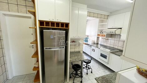 Locação temporada 3 suites frente mar Balneário Camboriú