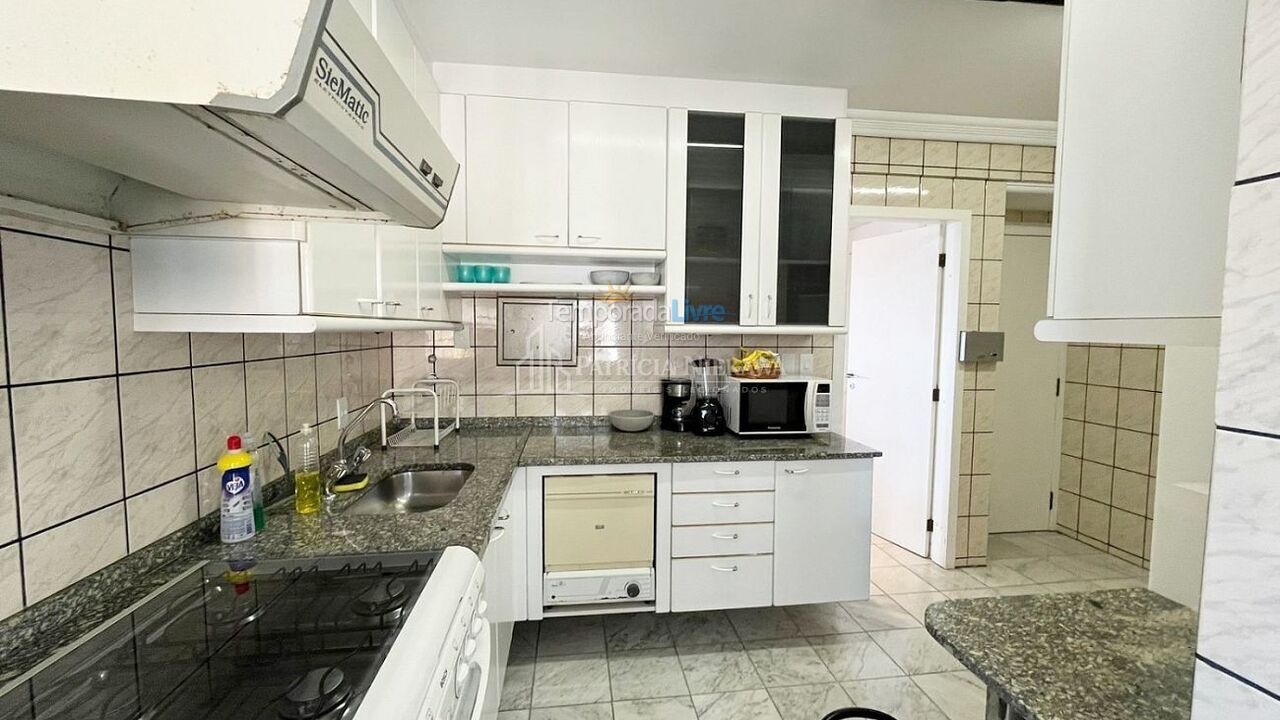 Apartamento para aluguel de temporada em Balneário Camboriú (Praia Central)