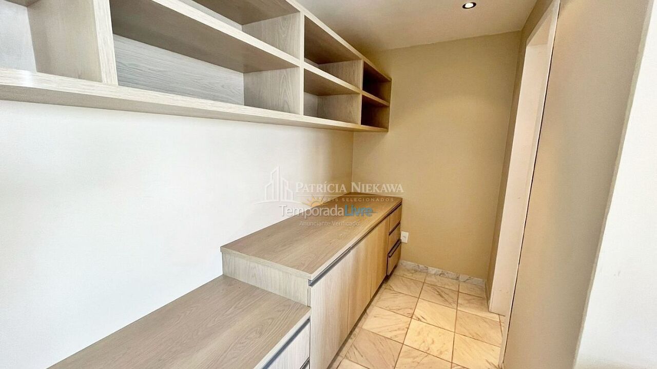 Apartamento para aluguel de temporada em Balneário Camboriú (Praia Central)