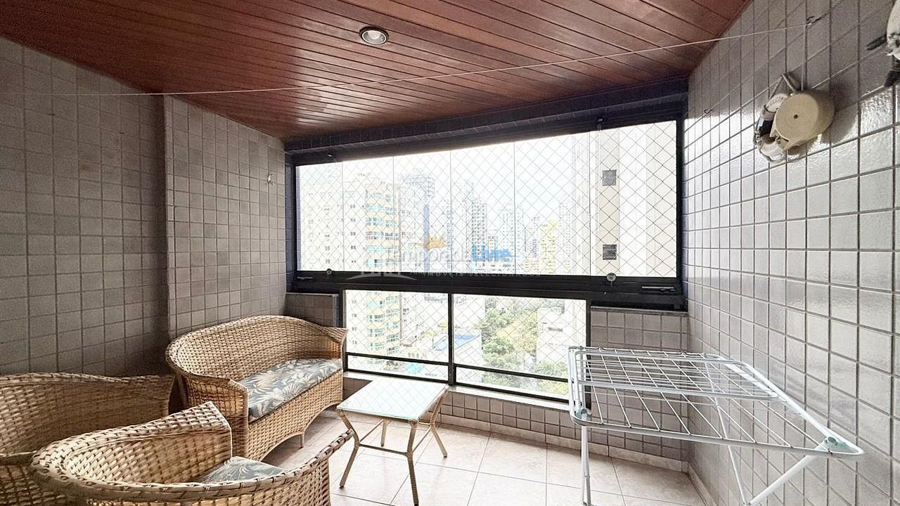 Apartamento para aluguel de temporada em Balneário Camboriú (Praia Central)