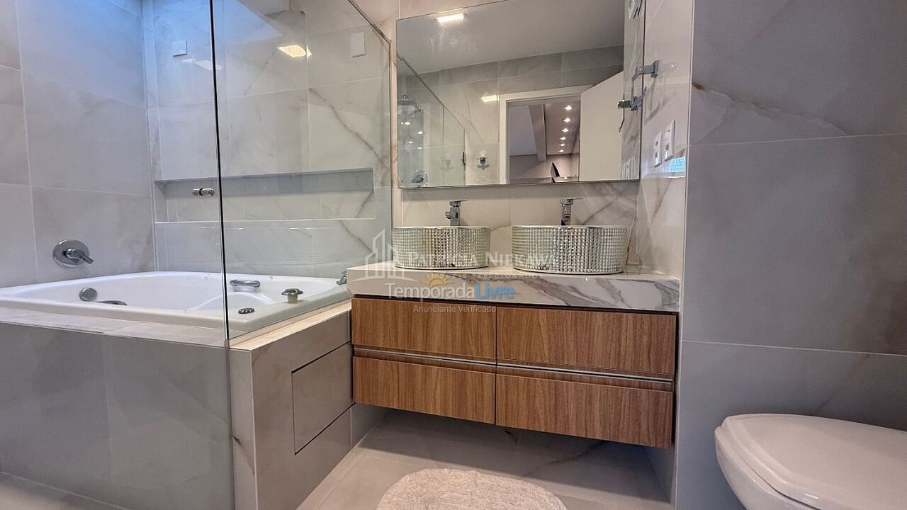 Apartamento para aluguel de temporada em Balneário Camboriú (Praia Central)