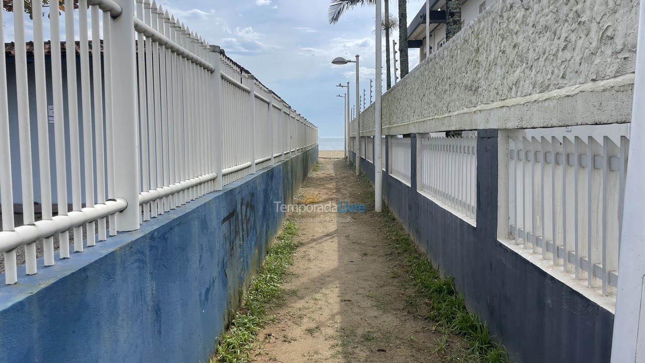 Casa para alquiler de vacaciones em Balneário Piçarras (Piçarras)