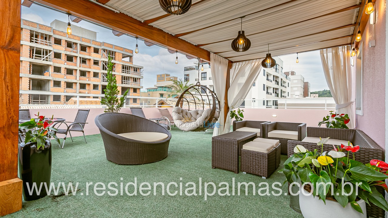 Casa para aluguel de temporada em Governador Celso Ramos (Praia de Palmas)