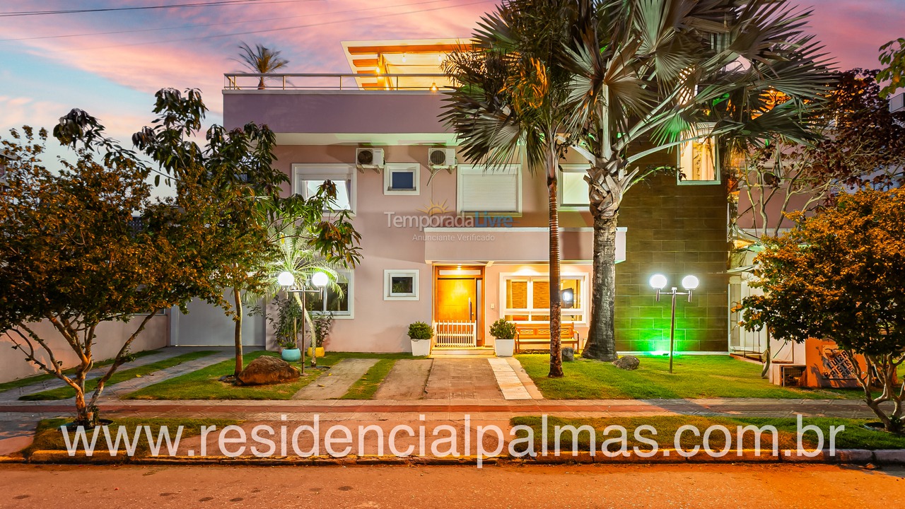 Casa para aluguel de temporada em Governador Celso Ramos (Praia de Palmas)