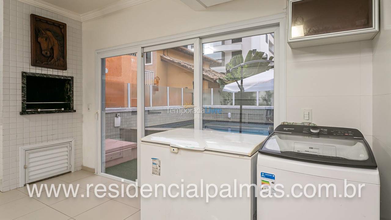 Casa para aluguel de temporada em Governador Celso Ramos (Praia de Palmas)