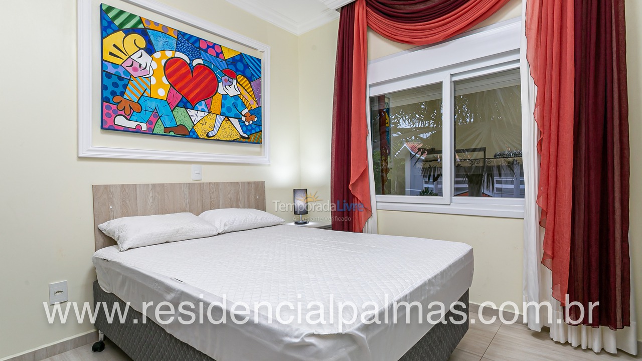 Casa para aluguel de temporada em Governador Celso Ramos (Praia de Palmas)