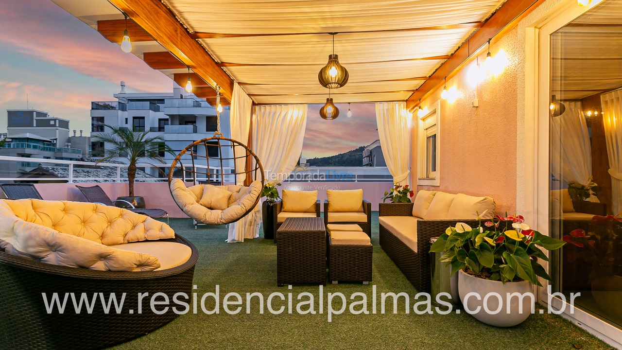 Casa para aluguel de temporada em Governador Celso Ramos (Praia de Palmas)