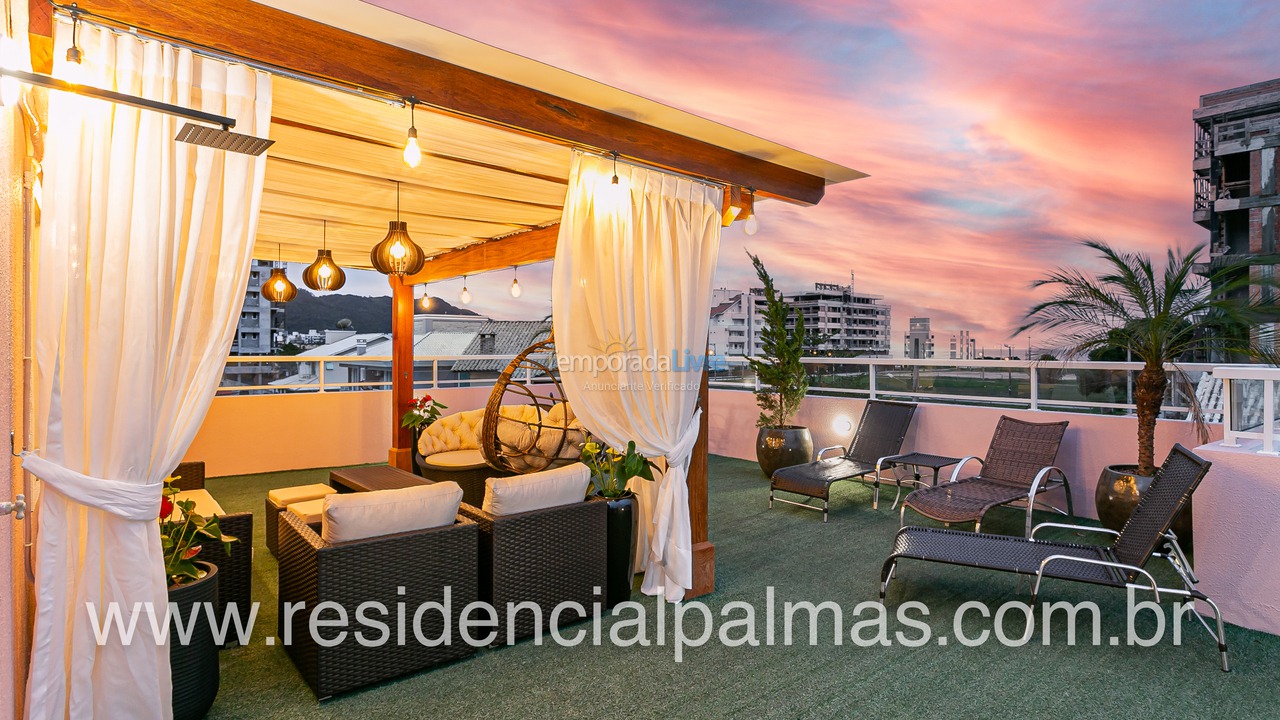 Casa para aluguel de temporada em Governador Celso Ramos (Praia de Palmas)
