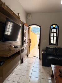 Excellent two-story house. 250 meters from the beach.