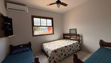 Excellent two-story house. 250 meters from the beach.