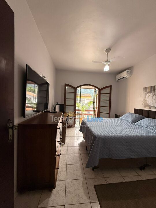 House for vacation rental in Ubatuba (Pereque Açu)