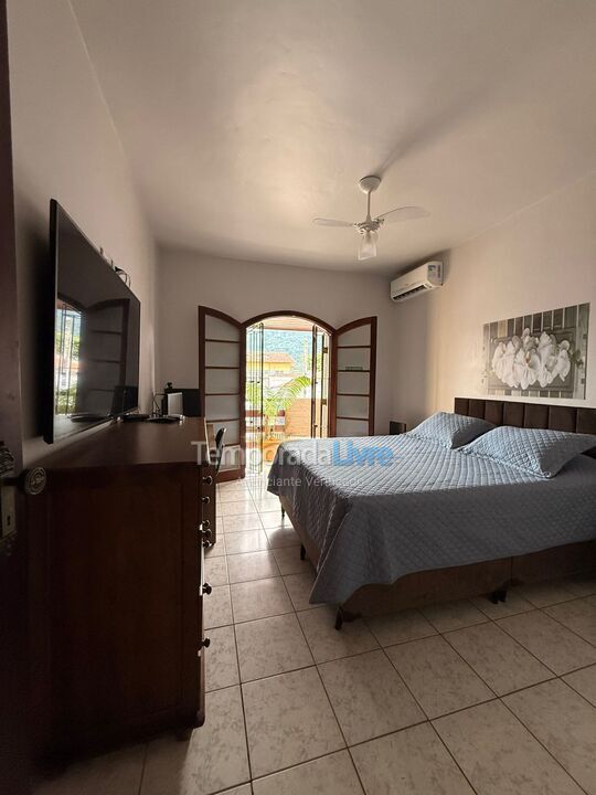 House for vacation rental in Ubatuba (Pereque Açu)