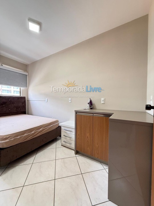 Apartamento para aluguel de temporada em Bombinhas (Praia de Bombas)