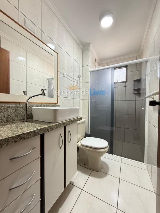 Apartamento para aluguel de temporada em Bombinhas (Praia de Bombas)