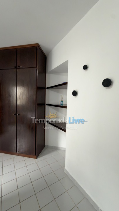 Apartamento para aluguel de temporada em Guarujá (Pitangueiras)