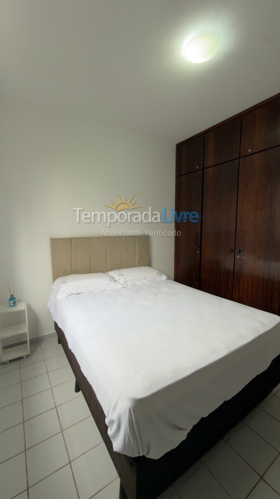 Apartamento para aluguel de temporada em Guarujá (Pitangueiras)