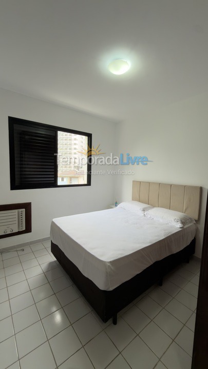 Apartamento para aluguel de temporada em Guarujá (Pitangueiras)