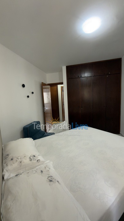 Apartamento para aluguel de temporada em Guarujá (Pitangueiras)