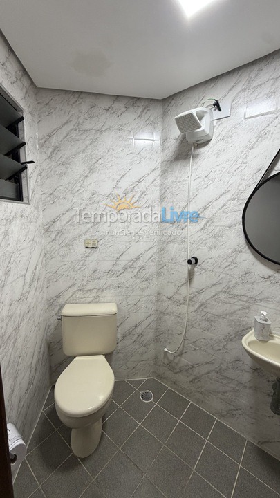 Apartamento para aluguel de temporada em Guarujá (Pitangueiras)