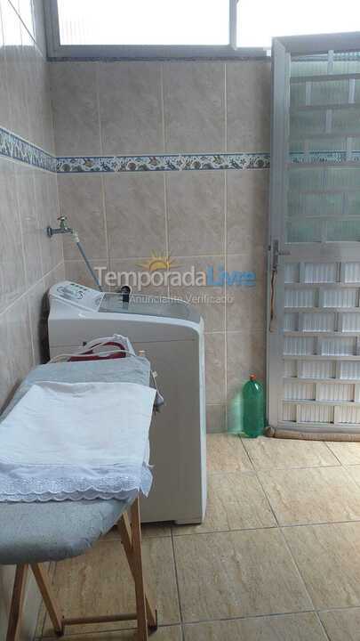 Casa para aluguel de temporada em Mangaratiba (Praia do Saco)