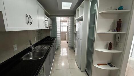 GREAT 3 BEDROOM APARTMENT - BEACHFRONT BUILDING