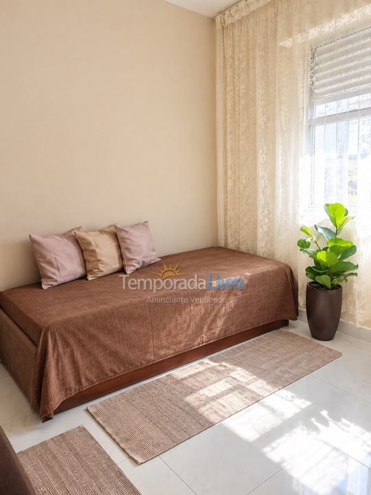 Apartamento para aluguel de temporada em Santos (Aparecida)