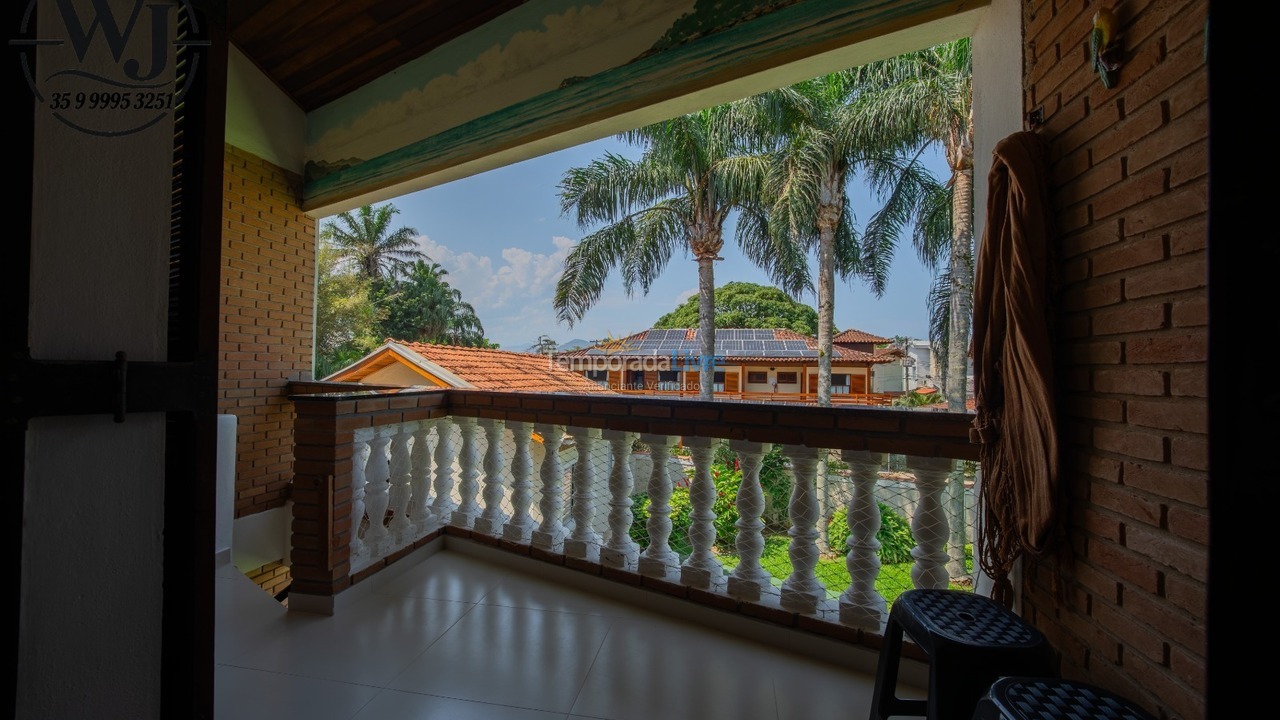 Apartment for vacation rental in Ubatuba (Praia das Toninhas)