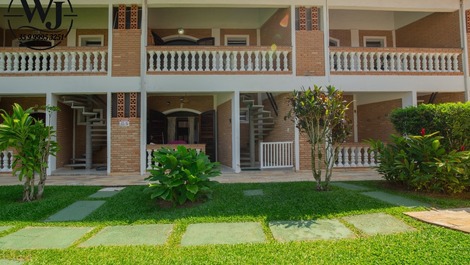 Apartment in Toninhas Beach, Riviera Azul Condominium
